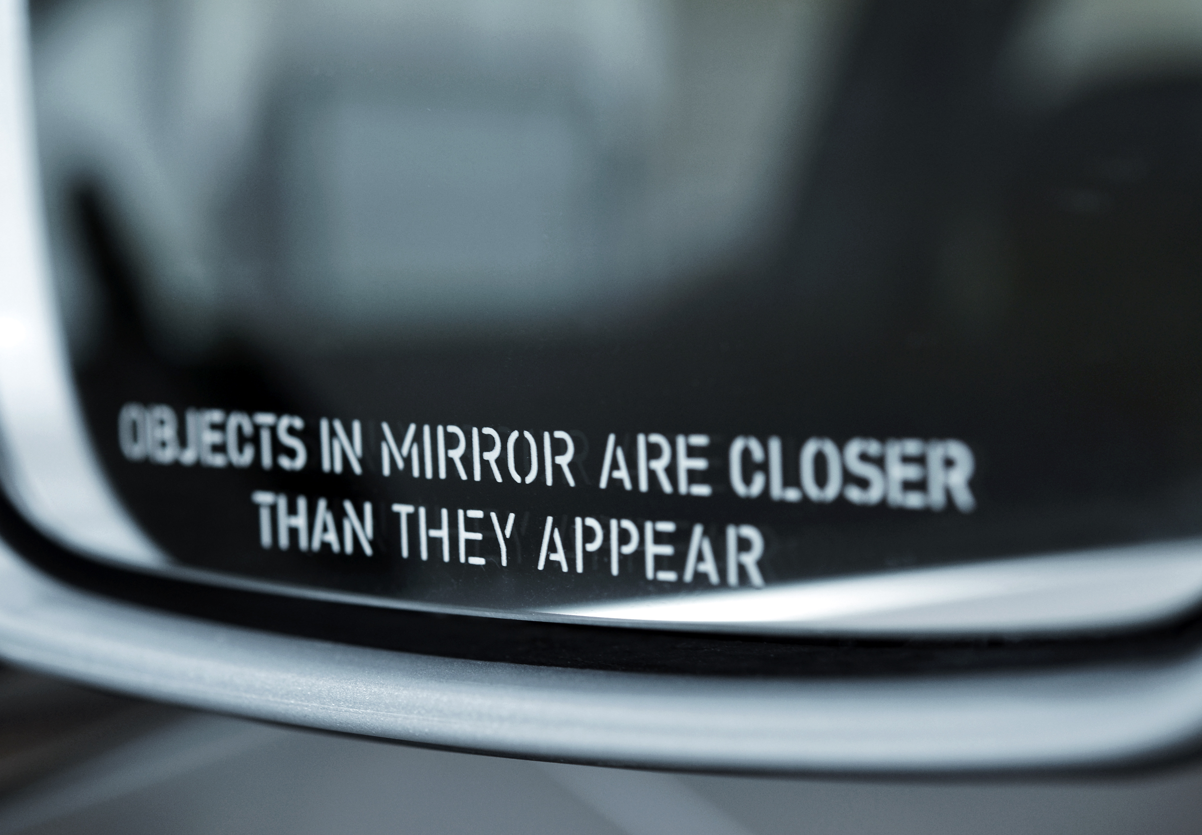 Object mirror. Машина objects in Mirror are closer than they appear. Objects in Mirror are closer than they appear картинка. Objects in Mirror. Objects in Mirror are closer than they appear перевод.